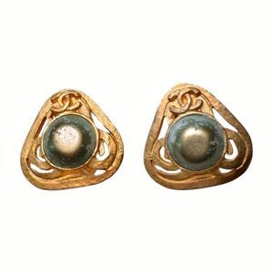 Vintage Chanel 1995 Gold Plated Clip-On Earrings